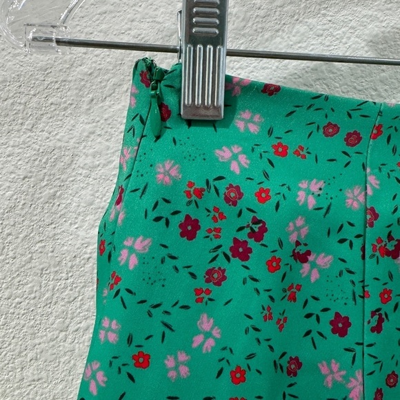 Lovers + Friends Parakeet Green Daisy Ditzy Floral Cam Ruched Midi Skirt Size XS - Picture 10 of 13
